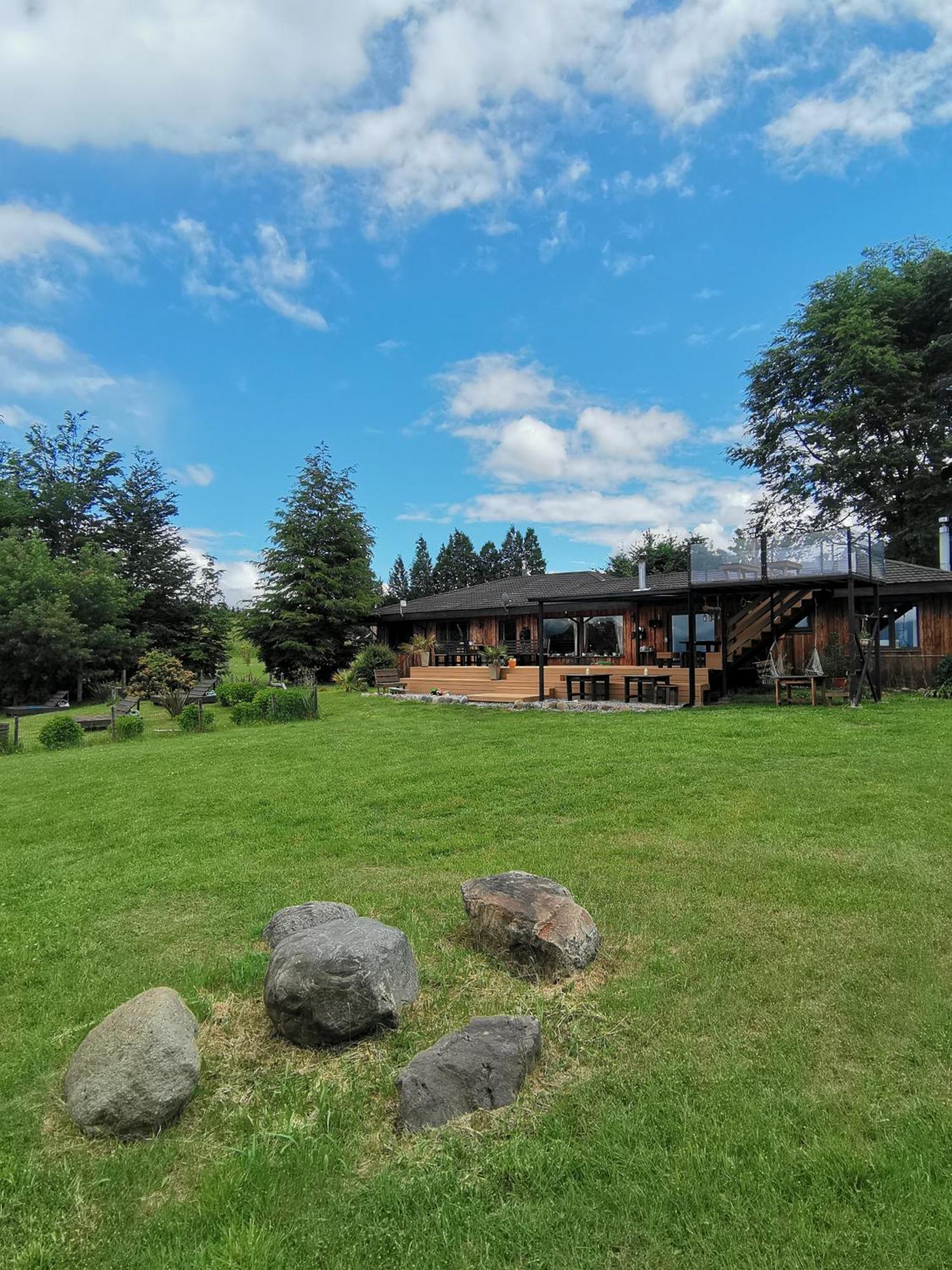 Karibuni - Familiar Lodging & Private Spa Villarrica Esterno foto